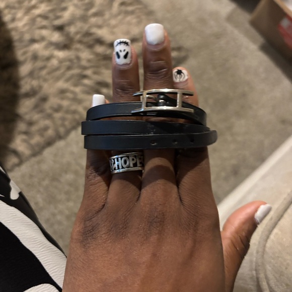 Unlisted Items (NWT/Preloved) - Picture 5 of 5